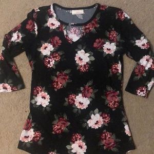 🎊🎉Closet clearance!!Beautiful Bobby Brooks top